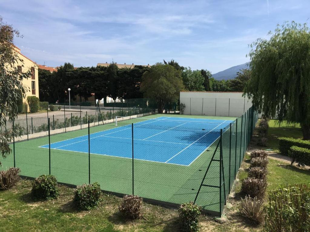 A 8 Mn A Pied Des Plages Appartement Avec Piscine Et Tennis Argeles-sur-Mer Luaran gambar