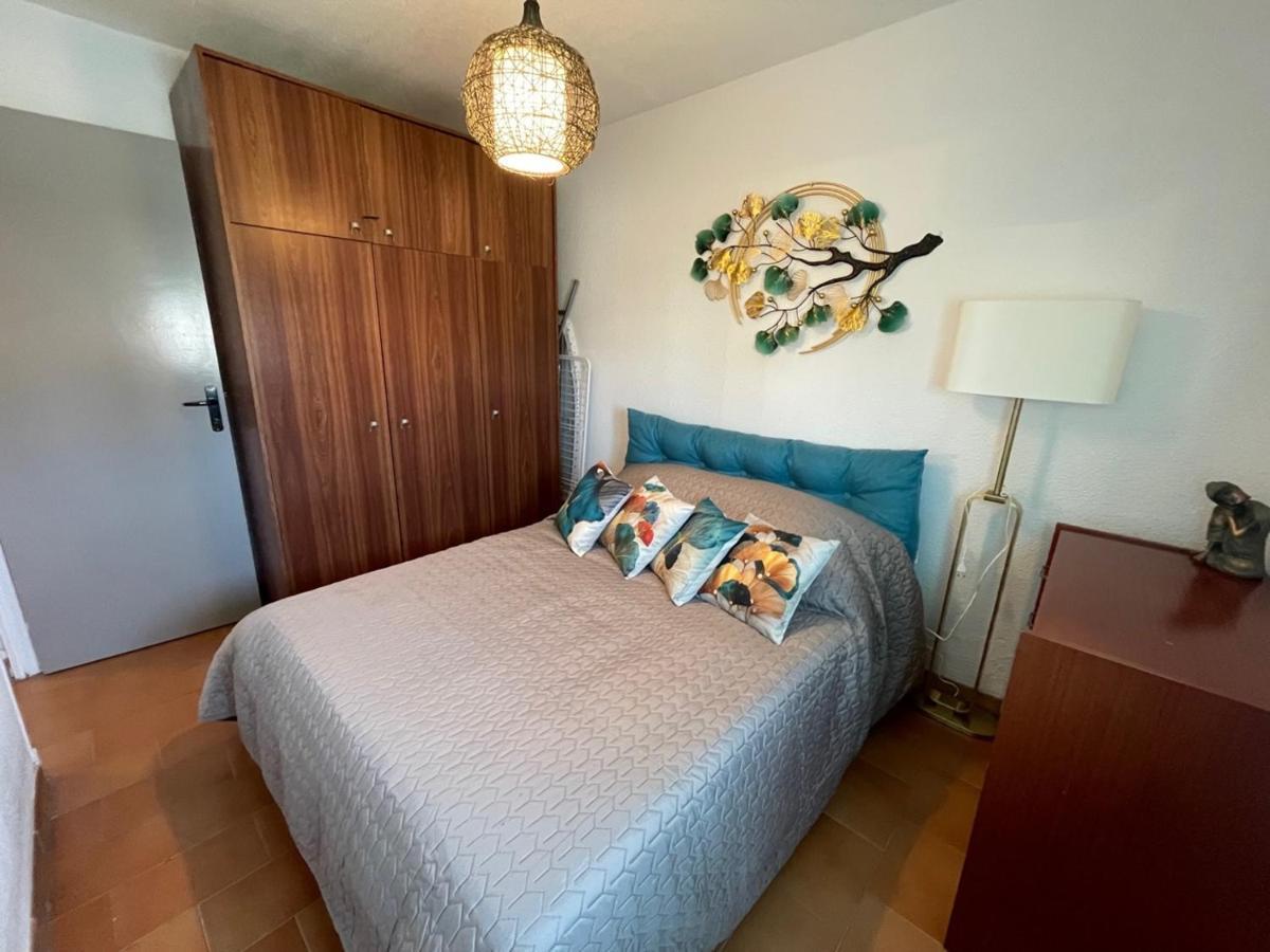 A 8 Mn A Pied Des Plages Appartement Avec Piscine Et Tennis Argeles-sur-Mer Luaran gambar